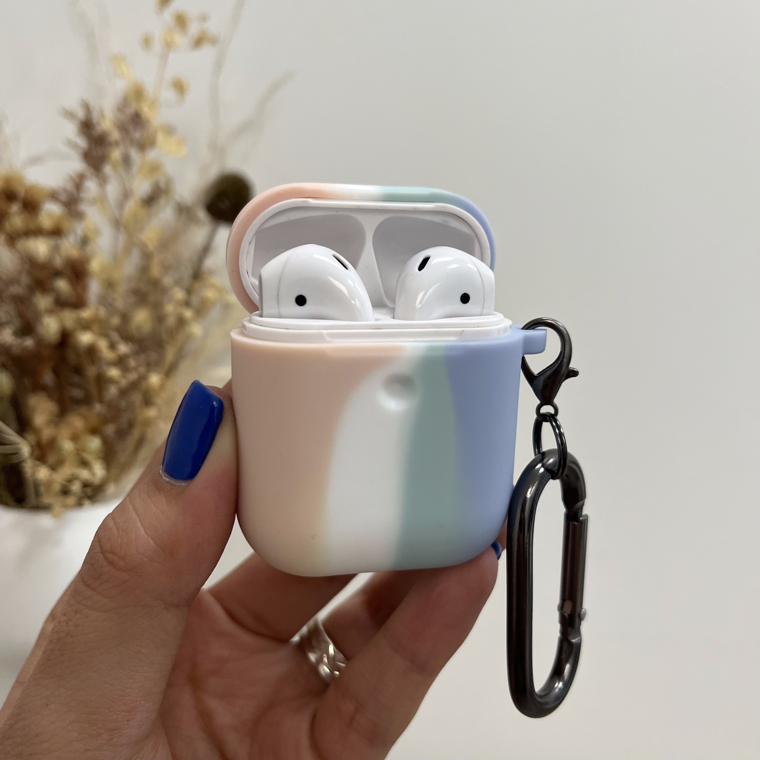 FORRO PROTECTOR AIRPODS 1 Y 2 GENERACIÓN MULTICOLOR –