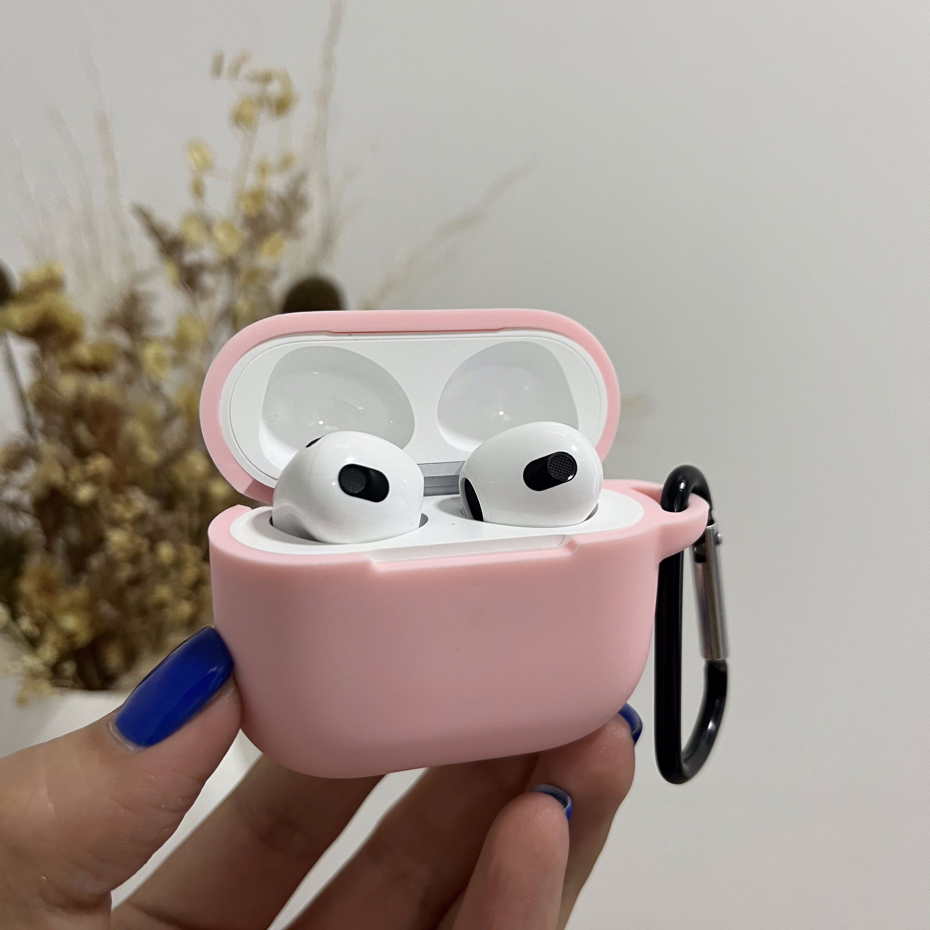 FORRO PROTECTOR CON ACCESORIOS PARA AIRPODS 3 GENERACIÓN