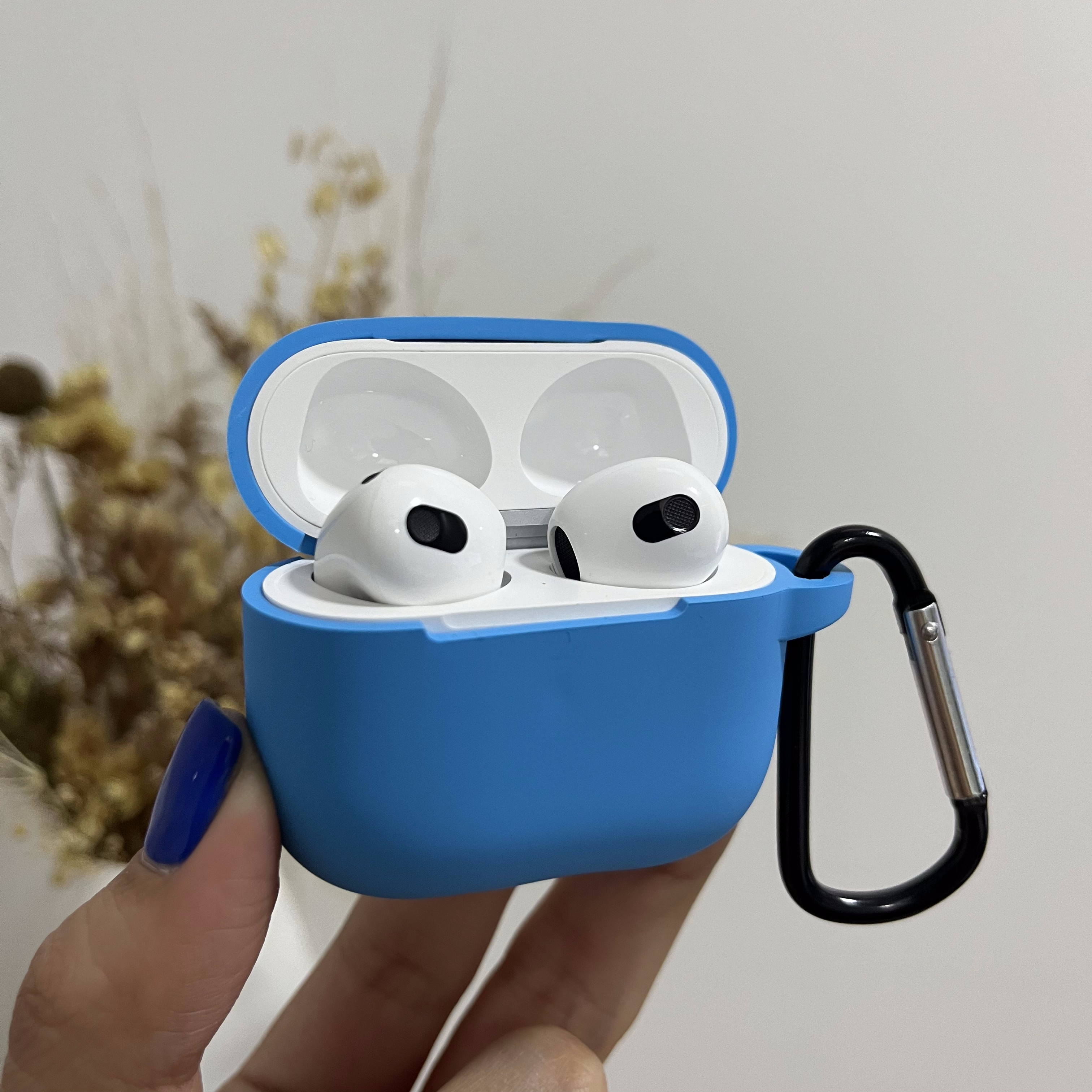 FORRO PROTECTOR CON ACCESORIOS PARA AIRPODS 3 GENERACIÓN