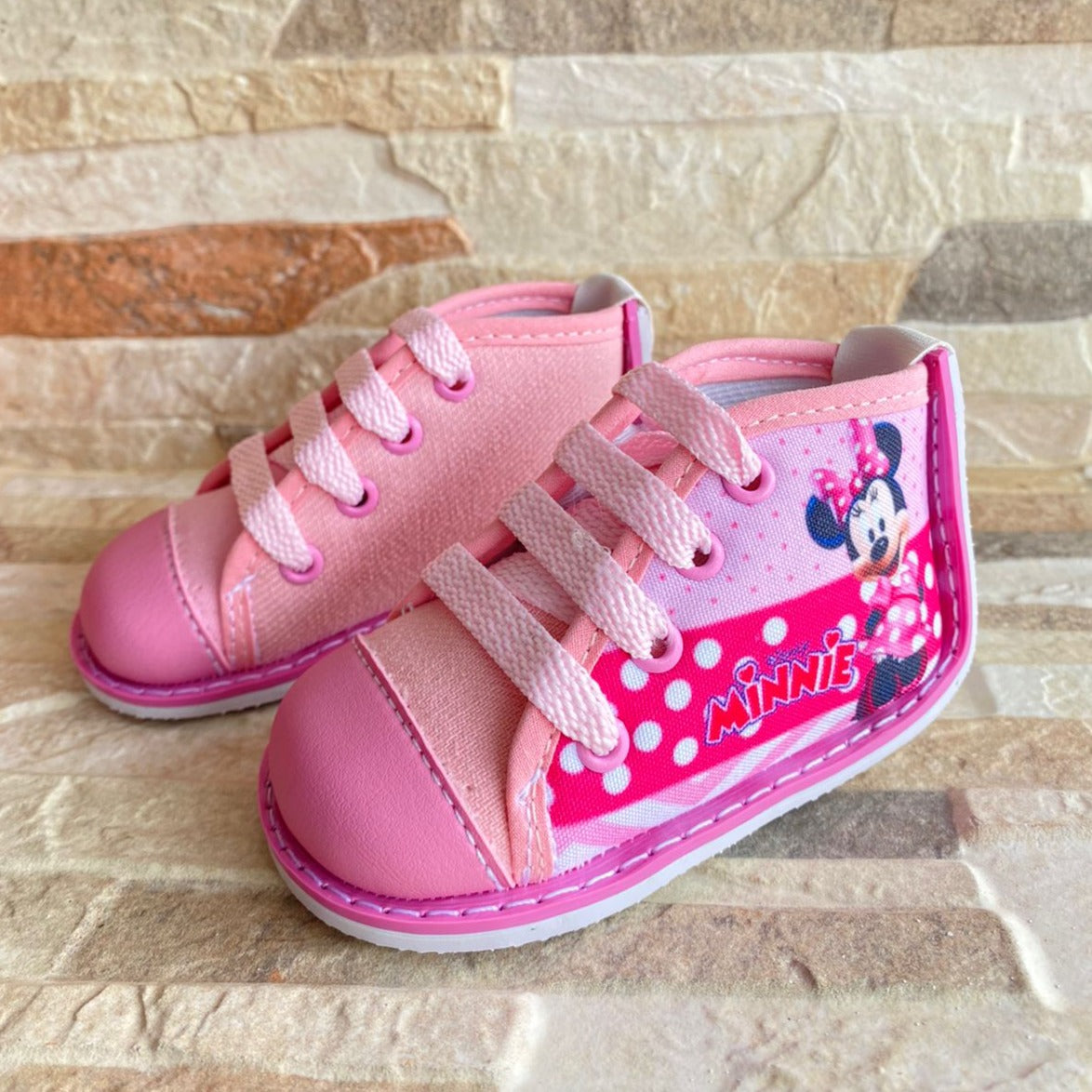 ZAPATO BOTA NO TUERCE ESTAMPADO MINNIE