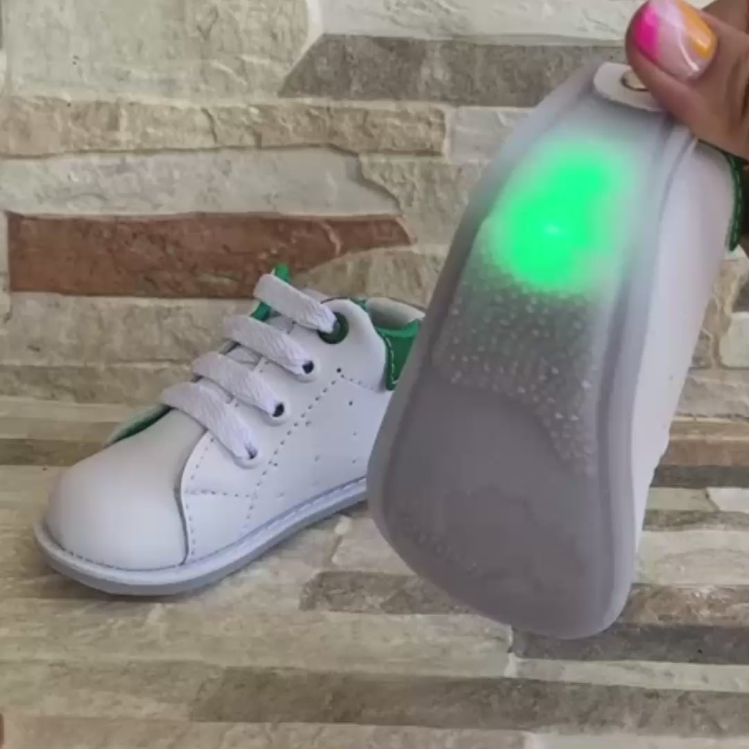 ZAPATO NO TUERCE TENIS SMITH BLANCO LED VERDE